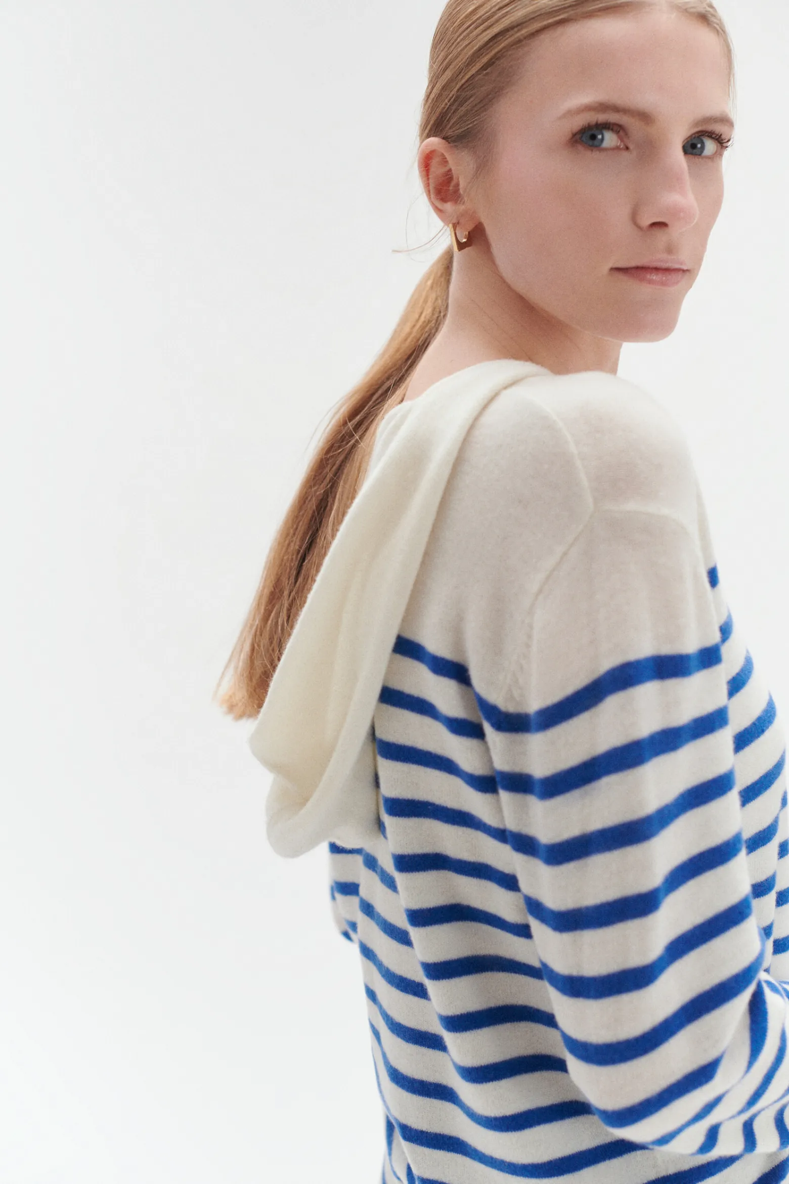Pull Capuche Leana Bleu Electrique Femme*CAROLL Cheap